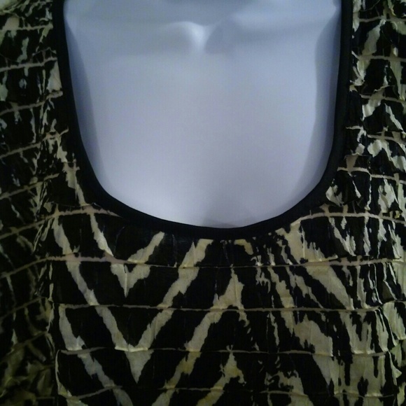 K Woman Collection Shell Blouse - Picture 3 of 8